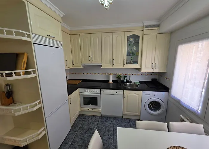 Astur Playa Ii - Centrally Located And Ideal For 4 People - Vut-6413-as *